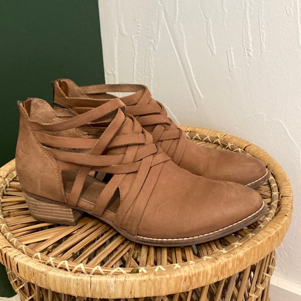 Seychelles Leather Booties